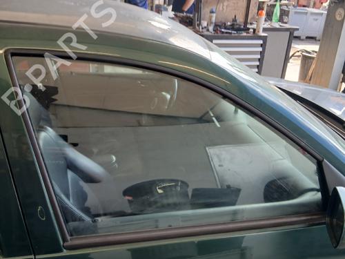 Used Front right door window Front right door window VW GOLF IV (1J1) 1.6 (102 hp) 35784513 35784513