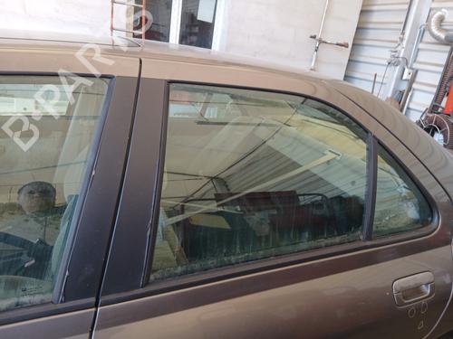 Dør rude ventre bagtil Dør rude ventre bagtil PEUGEOT 406 (8B) 2.0 16V (132 hp) 33850376 33850376
