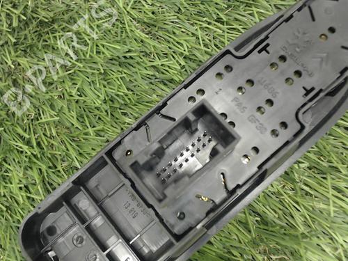 Used Left front window switch Left front window switch PEUGEOT 308 I (4A_, 4C_) 1.6 HDi (90 hp) 20885127 20885127