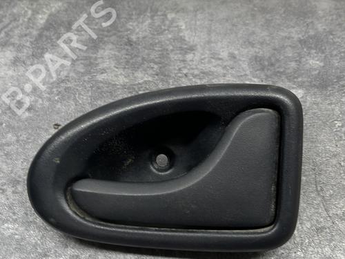Used Front right interior door handle Front right interior door handle RENAULT MASTER II Bus (JD) 1.9 dCi 80 (JD0P, JD1P) (82 hp) 26147664 26147664