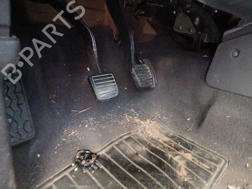Pedal embrague Pedal embrague OPEL FRONTERA B (U99) 2.2 DTI (6B_ZC, 6B_VF, 6B_66, 6B_76) (116 hp) 36009367 36009367
