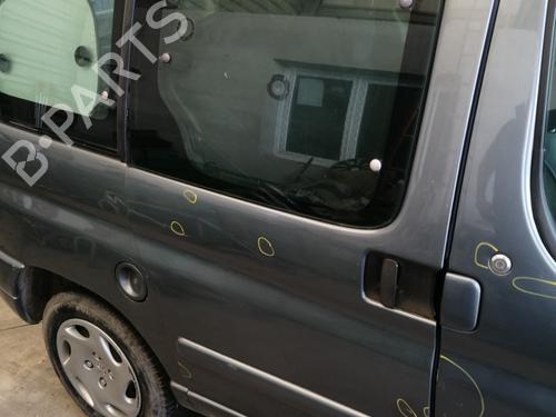 Right slide door CITROËN BERLINGO / BERLINGO FIRST Box Body/MPV (M_) 1.9 D 70 (MBWJZ, MCWJZ) | BP26519683C75 