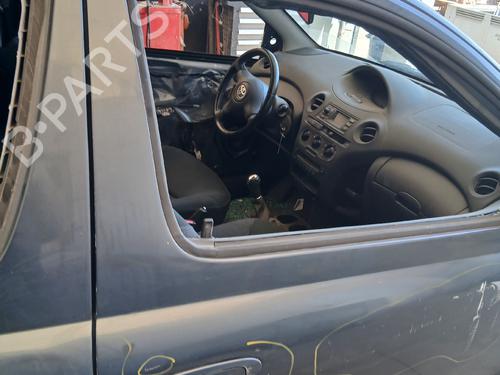 right-front-door-toyota-yaris-_p1_-1999-2000-2001-2002-2003-2004-2005-37165632 main image