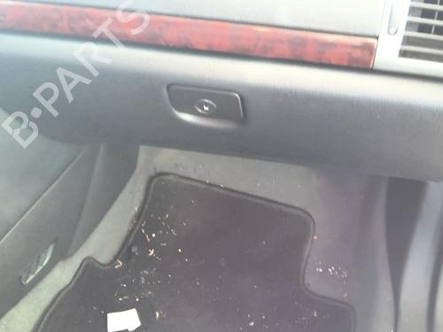 Used Glove box Glove box PEUGEOT 407 (6D_) 2.0 HDi 135 (6DRHRH, 6DRHRE, 6DRHRG, 6DRHRJ) (136 hp) 40444363 40444363