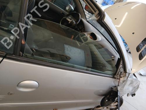 Front right door window PEUGEOT 206 CC (2D) 1.6 HDi 110 | BP28116090C19 