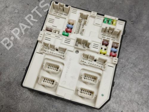 Used Fuse box RENAULT SCÉNIC III (JZ0/1_) 1.2 TCe (116 hp) 29567384