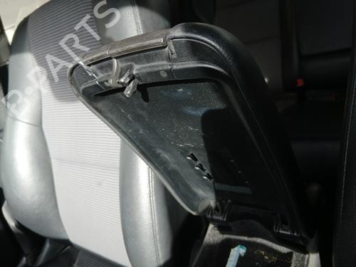 Used Armrest / Center console Armrest / Center console MERCEDES-BENZ C-CLASS (W203) C 220 CDI (203.008) (150 hp) 32113671 32113671