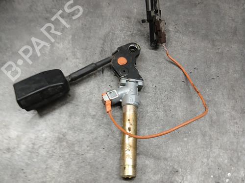 seat-buckle-peugeot-106-ii-1a_-1c_-1996-1997-1998-1999-2000-2001-2002-2003-2004-2005-31835129 main image