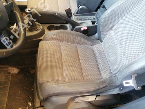 Left front seat VW TOURAN (1T1, 1T2) 2.0 TDI 16V | BP27683584C15 