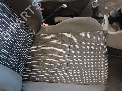 Sæde højre fortil Sæde højre fortil RENAULT MODUS / GRAND MODUS (F/JP0_) 1.5 dCi (FP0D, JP0D) (82 hp) 36010245 36010245