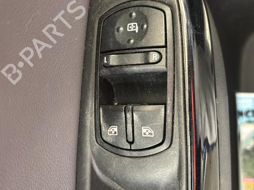 Used Left front window switch Left front window switch OPEL CORSA E (X15) 1.3 CDTI (08, 68) (75 hp) 31279550 31279550