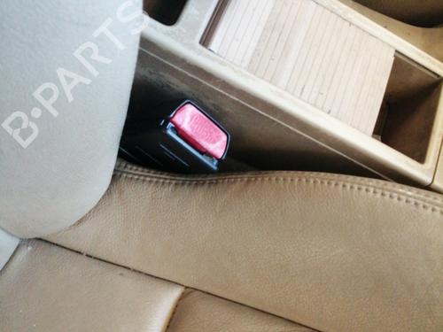 Used Seat buckle BMW 3 (E46) 320 d (150 hp) 26240428