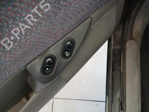 Used Left front window switch Left front window switch OPEL CORSA B (S93) 1.2 i (F08, F68, M68) (45 hp) 34152256 34152256