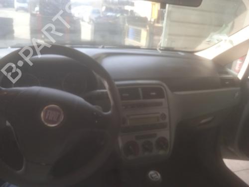 Used Dashboard FIAT GRANDE PUNTO (199_) 1.3 D Multijet (75 hp) 24116461