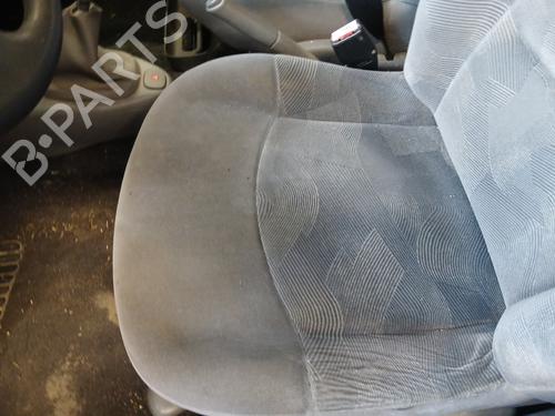 Siège avant gauche RENAULT CLIO II (BB_, CB_) 1.4 16V (B/CB0P, BB13) (98 hp) 32115634
