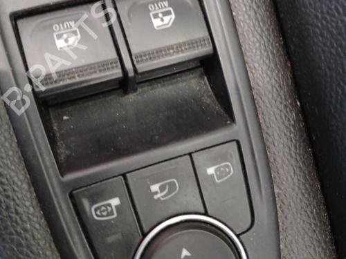 left-front-window-switch-renault-clio-v-b7_-2019-30299209 main image