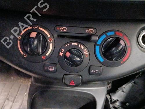 Commande Chauffage NISSAN MICRA III (K12) 1.2 16V (65 hp) 32030156