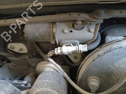 Used Front wiper motor Front wiper motor RENAULT MASTER II Van (FD) 2.8 dTI (FD0C, FD0F, FD2B, FD2F, FD3C, FD3F) (114 hp) 29943047 29943047