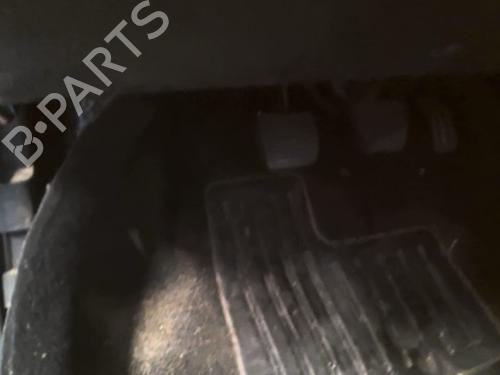 Used Clutch pedal Clutch pedal PEUGEOT 206 Hatchback (2A/C) 1.9 D (69 hp) 40203710 40203710