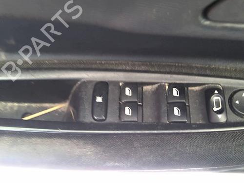 Left front window switch CITROËN C4 I (LC_) 1.6 HDi | BP39042823I27 - Image 3