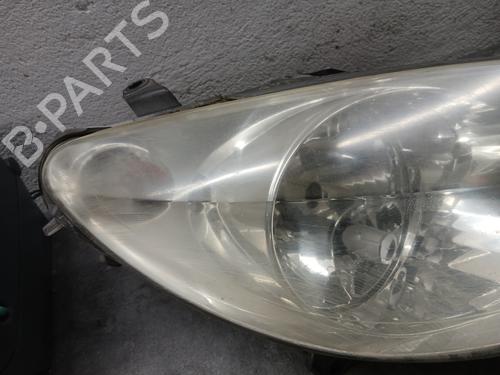 Used Right headlight Right headlight PEUGEOT 307 (3A/C) 2.0 HDi 135 (136 hp) 30520165 30520165