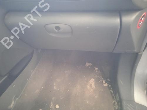 Used Glove box HYUNDAI SANTA FÉ I (SM) 2.0 CRDi 4x4 (125 hp) 21282782