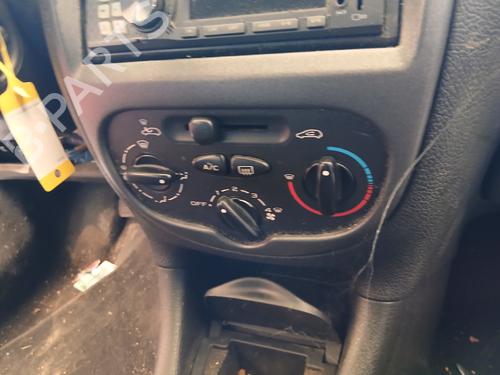 Used Climate control Climate control PEUGEOT 206 SW (2E/K) 1.4 HDi (68 hp) 35926718 35926718