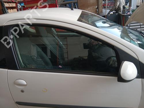Used Front right door window PEUGEOT 107 (PM_, PN_) 1.0 (68 hp) 30933341