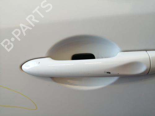 Used Front left exterior door handle RENAULT MEGANE III Hatchback (BZ0/1_, B3_) 1.5 dCi (106 hp) 27249054