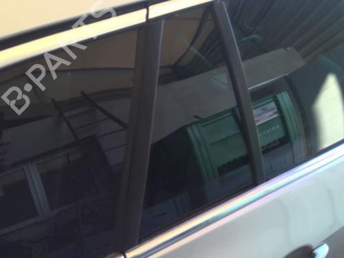 Used Rear right door window Rear right door window 39094956 39094956