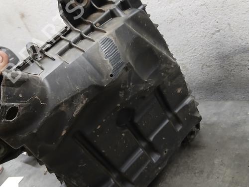 Air filter box RENAULT TRAFIC II Bus (JL) | BP36802083M87 - Image 2