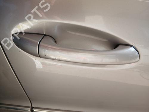 front-right-exterior-door-handle-mercedes-benz-c-class-w203-2000-2001-2002-2003-2004-2005-2006-2007-32113659 main image