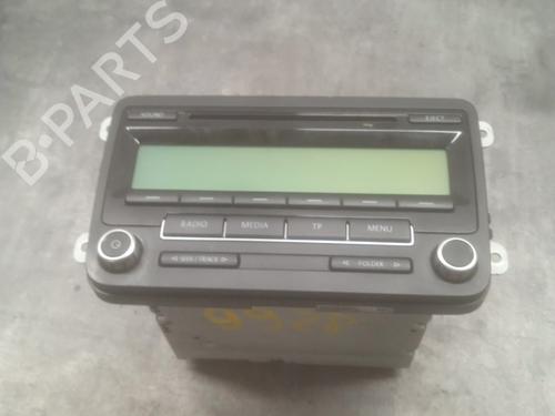 Used Radio VW PASSAT B6 (3C2) 2.0 TDI (110 hp) 23530960