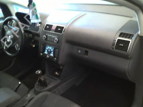 Dashboard VW TOURAN (1T3) 2.0 TDI | BP38927753C46 - Image 9