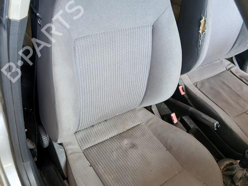 Sæde højre fortil Sæde højre fortil SEAT IBIZA III (6L1) 1.4 TDI (75 hp) 35803613 35803613