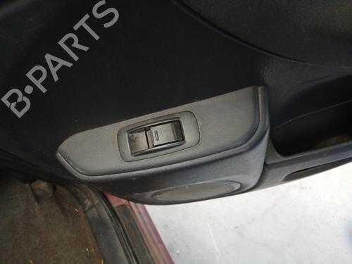 Used Right rear window switch TOYOTA RAV 4 II (_A2_) 2.0 D 4WD (CLA20_, CLA21_, CLA20R, CLA21R) (116 hp) 28472842