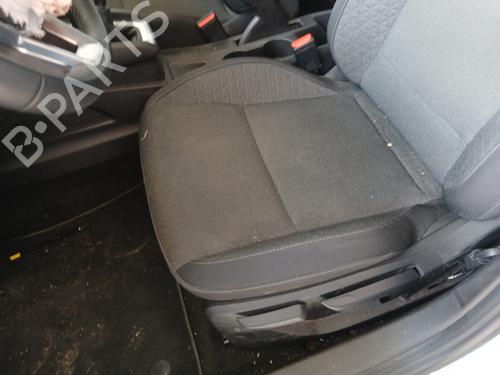 Left front seat RENAULT CLIO V (B7_) 1.5 Blue dCi 85 (B7AG) | BP30299228C15