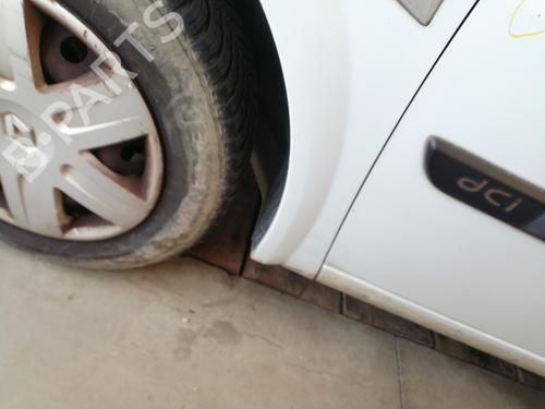 Left front fenders RENAULT MEGANE II Estate (KM0/1_) 1.5 dCi (KM02, KM13) | BP27697380C41 