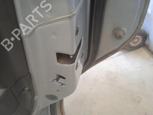 Rear right lock HYUNDAI SANTA FÉ I (SM) 2.0 CRDi 4x4 | BP21282804C99 