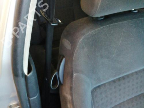 Høyre foran beltestrammer VW GOLF IV (1J1) 1.9 TDI | BP27217413C88 