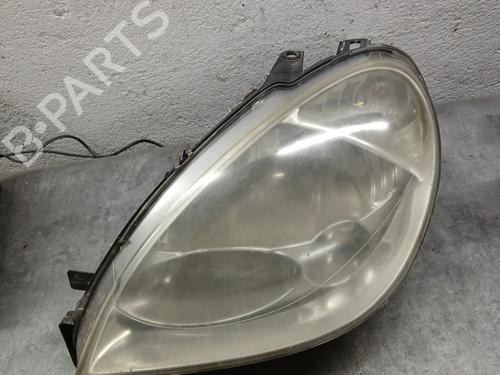 Used Left headlight CITROËN XSARA (N1) 2.0 HDi 90 (90 hp) 30490700