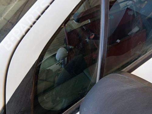 front-left-quarter-glass-citroen-c3-ii-sc_-2009-36170390 main image
