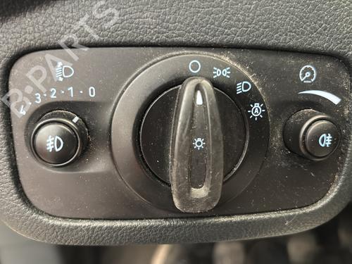Used Headlight switch Headlight switch FORD C-MAX II (DXA/CB7, DXA/CEU) 2.0 TDCi (140 hp) 31270575 31270575