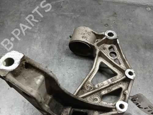 Used Crossmember VW POLO IV (9N_, 9A_) 1.4 TDI (75 hp) 30619654