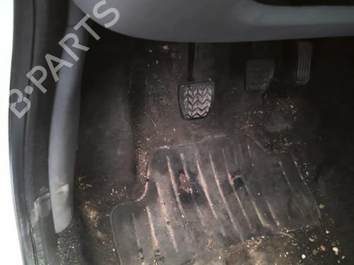 Used Clutch pedal Clutch pedal CITROËN C1 (PM_, PN_) 1.0 (68 hp) 40018858 40018858