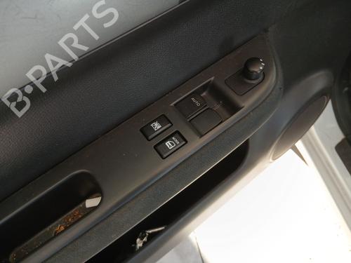Used Left front window switch SUZUKI SWIFT III (MZ, EZ) 1.3 DDiS (RS413D) (75 hp) 30126372