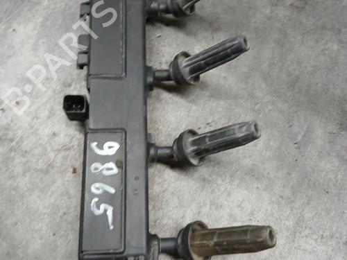 Used Ignition coil PEUGEOT 206 Hatchback (2A/C) 1.1 i (60 hp) 30756037