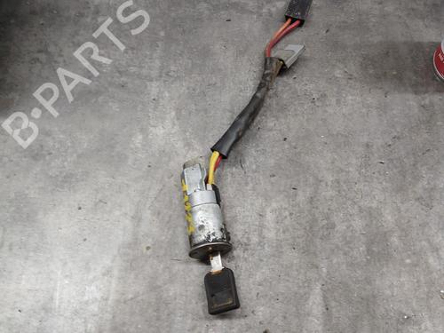 Used Ignition barrel RENAULT TRAFIC Platform/Chassis (T_, P_, V_) 2.5 D (76 hp) 32520754