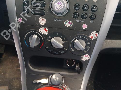 AC-Styringsenhed/Manøvreenhed SUZUKI SPLASH (EX) 1.0 (A5B310) (65 hp) 31359180