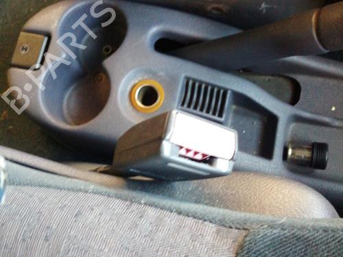 Used Seat buckle RENAULT ESPACE III (JE0_) 2.2 dCi (JE0K) (130 hp) 26286688